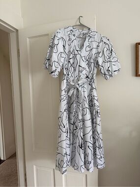 Abstract Black and White Dress